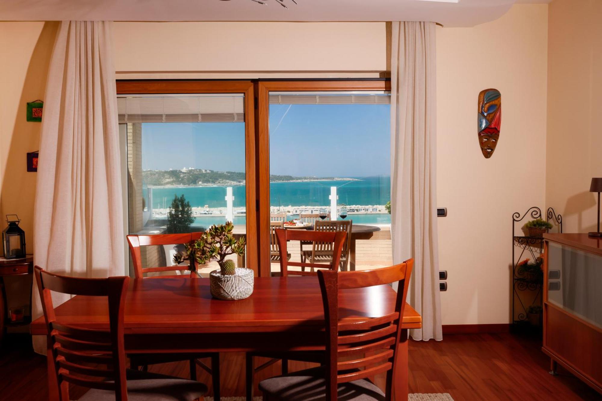 L'Attico Sul Mare - Exclusive Penthouse, Vieste Quarto foto